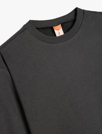 Pamuklu Uzun Kollu Bisiklet Yaka Şardonlu Basic Sweatshirt