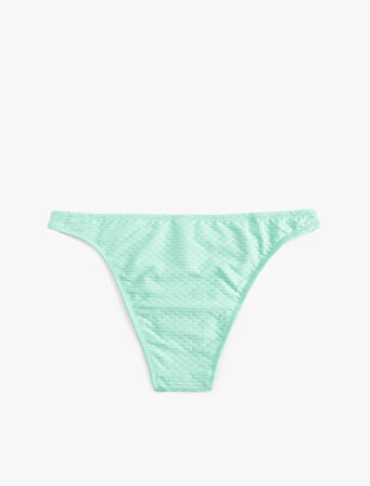 Astarlı Aksesuar Detaylı Dokulu Bikini Altı