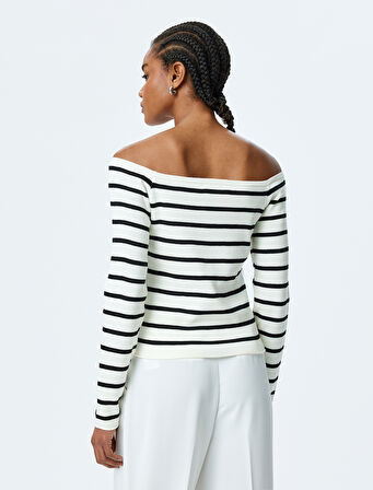 Uzun Kollu Triko Omzu Açık Kazak