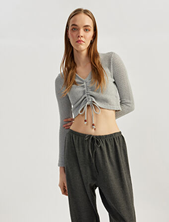 Uzun Kollu Büzgülü V Yaka Triko Yün Karışımlı Crop Tişört