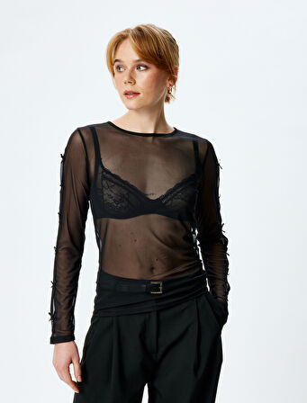 Fiyonk Detaylı Uzun Kollu Transparan Tül Tişört