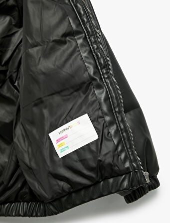 Uzun Kollu Kapşonlu Suni Deri Ceket