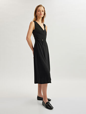 Krep Kumaş Kolsuz Cepli Kemerli Slim Fit A Kesim Midi Boy V Yaka Elbise