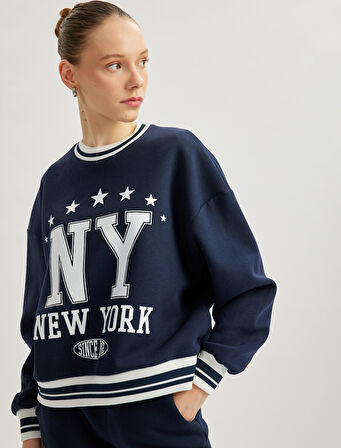 Kolej Baskılı Bisiklet Yaka Biyeli Oversize Sweatshirt
