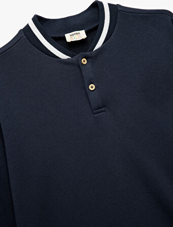 Bisiklet Yaka Uzun Kollu Düğme Detaylı Oversize Sweatshirt