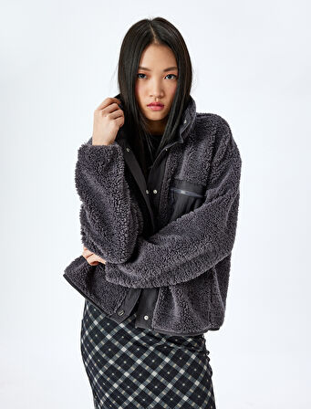Cep Detaylı Fermuarlı Dik Yaka Oversize Peluş Sweatshirt
