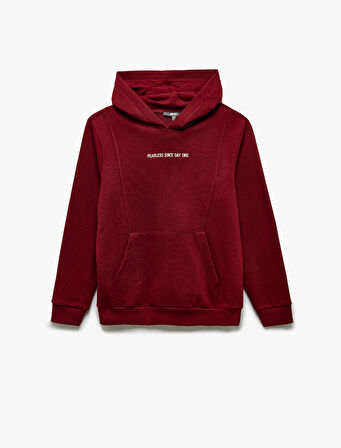 Uzun Kollu Pamuk Karışımlı Cepli Slogan Baskılı Kapşonlu Sweatshirt