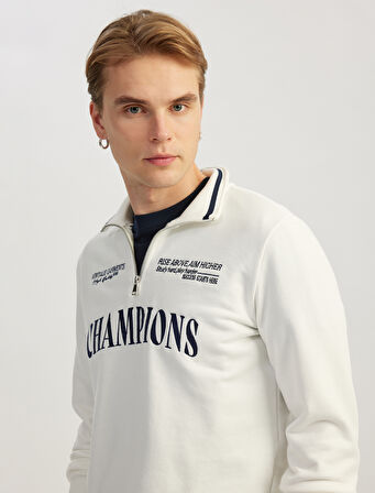Yarım Fermuarlı İşlemeli Uzun Kollu Sweatshirt