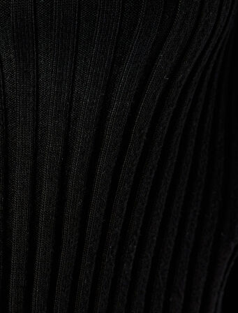 Fiyonklu V Yaka Slim Fit Crop Triko Hırka