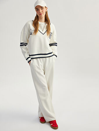 Nakış Detaylı Çizgili Oversize Yarım Fermuarlı Sweatshirt