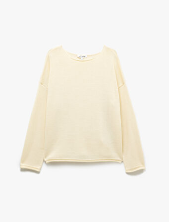 Uzun Kollu Triko Kayık Yaka Kazak