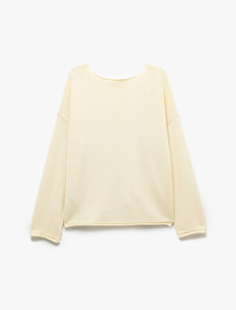 Uzun Kollu Triko Kayık Yaka Kazak