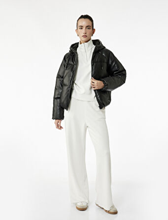 Fermuarlı Uzun Kollu Cepli Kapüşonlu Crop Suni Deri Şişme Mont