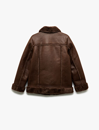 Peluş Astarlı Uzun Kollu Yakası Suni Kürklü Kruvaze Deri Görünümlü Ceket