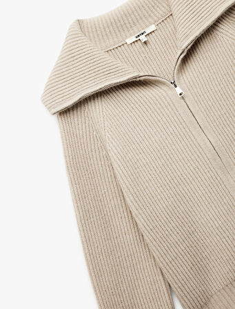 Regular Fit Dik Yaka Fermuarlı Uzun Kollu Triko Hırka