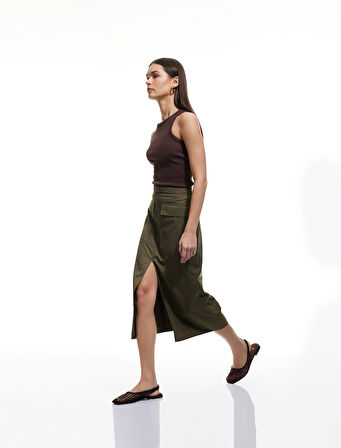 Gabardin Kumaş Slim Fit Kapaklı Cep Detaylı Yırtmaçlı Midi Kalem Etek 