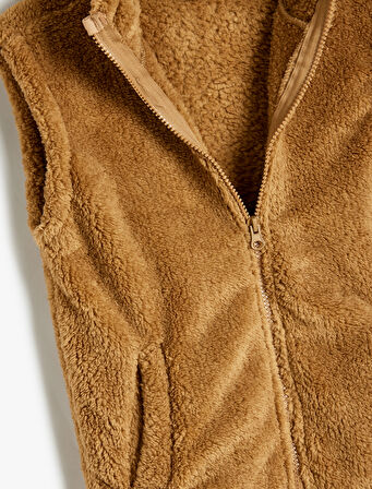 Fermuar Detaylı Kapşonlu Kolsuz Sweatshirt