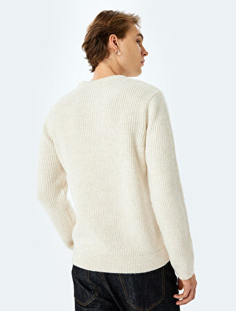 Uzun Kollu Bisiklet Yaka Dokulu Triko Kazak