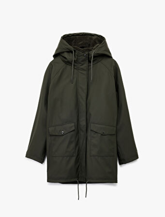 Deri Görünümlü İçi Suni Kürklü Fermuarlı Cepli Su Geçirmez Kapüşonlu Mont