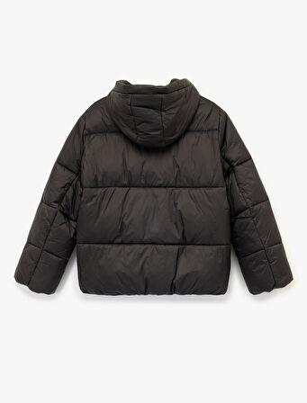 Kapüşonlu Uzun Kollu Cepli Fermuarlı Şişme Mont 