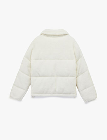 Fermuarlı Dik Yaka Uzun Kollu Cep Detaylı Peluş Mont