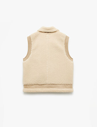 Suni Süet Detaylı Kolsuz Fermuarlı Cepli Peluş Yelek