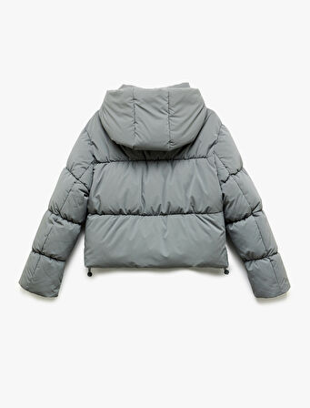 Kapüşonlu Uzun Kollu Cep Detaylı Fermuarlı Kapitone Su İtici Şişme Mont