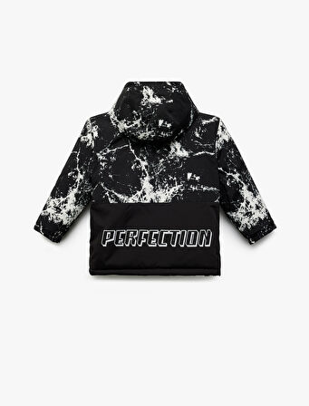 Uzun Kollu Baskılı Kapşonlu Mevsimlik Mont