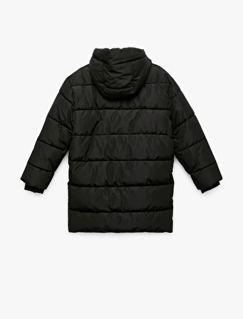 Uzun Kollu Cepli Kapşonlu Şişme Mont