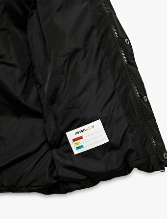 Uzun Kollu Cepli Kapşonlu Şişme Mont