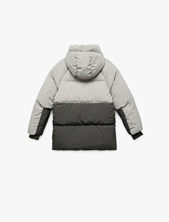 Polar Astarlı Uzun Kollu Kapşonlu Renk Bloklu Şişme Mont 