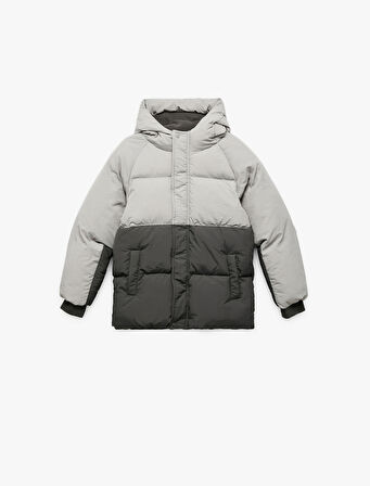 Polar Astarlı Uzun Kollu Kapşonlu Renk Bloklu Şişme Mont 