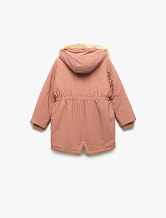 Peluş Detaylı Uzun Kollu Cepli Kapşonlu Mont 