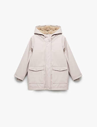 Kapşonlu Peluş Detaylı Kapaklı Cepli Uzun Kollu Mont