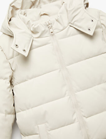 Uzun Kollu Fermuarlı Cepli İçi Suni Kürklü Kapşonlu Uzun Şişme Mont