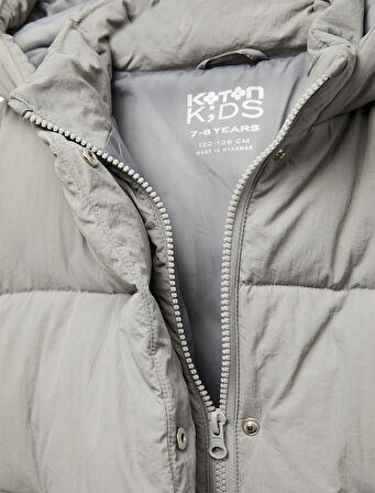 Uzun Kollu Kapşonlu Şişme Mont