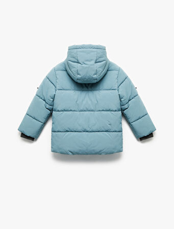 Uzun Kollu Cepli İçi Suni Kürklü Kapşonlu Şişme Mont 