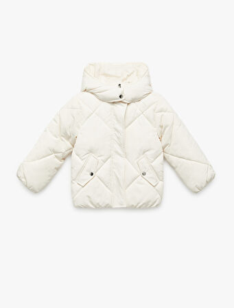 Uzun Kollu Cepli Kapitone Kapşonlu Mont