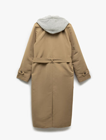 Kapüşonlu Yaka Kuşak Detaylı Düğmeli Cepli Uzun Trençkot