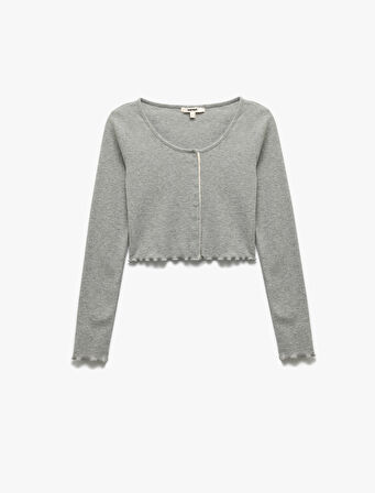 Çıt Çıt Düğmeli Yuvarlak Yaka Uzun Kollu Slim Fit Crop Tişört