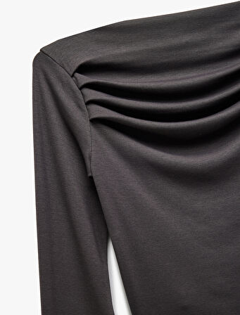 Slim Fit Drape Detaylı Asimetrik Uzun Kollu Tişört