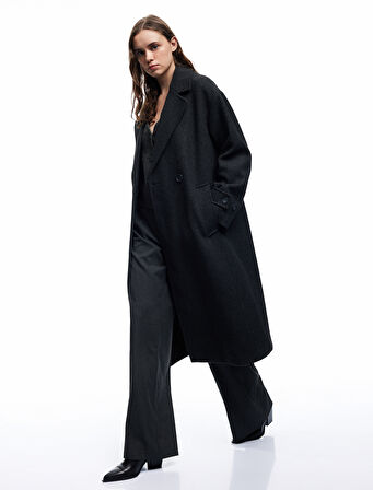 Astarlı Düğmeli Kruvaze Uzun Kollu Oversize Kaşe Kaban