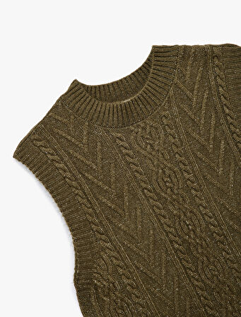 Kolsuz Dik Yaka Dokulu Triko Süveter