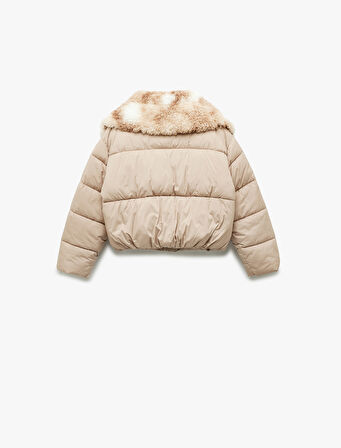 Uzun Kollu Cepli Fermuarlı Su İtici Suni Kürk Yaka Detaylı Kısa Şişme Mont