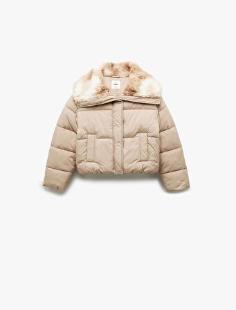 Uzun Kollu Cepli Fermuarlı Su İtici Suni Kürk Yaka Detaylı Kısa Şişme Mont