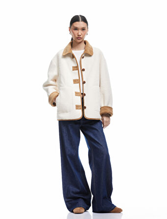 Uzun Kollu Düğmeli Cepli Kruvaze Klasik Yaka Peluş Ceket