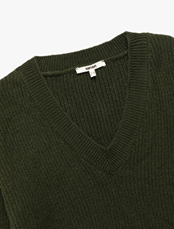 Uzun Kollu V Yaka Örgü Kazak