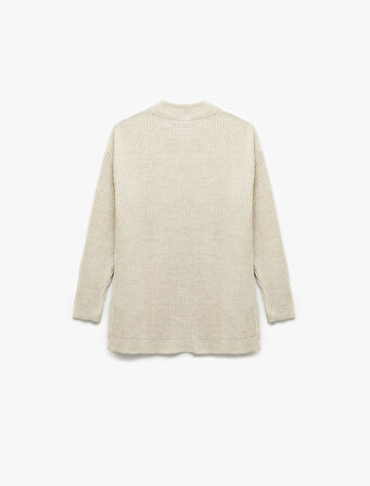 Uzun Kollu Dik Yaka Oversize Örgü Kazak