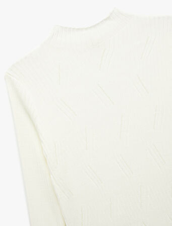 Regular Fit Uzun Kollu Hafif Dik Yaka Triko Kazak