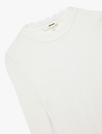 Uzun Kollu Dik Yaka Triko Kazak